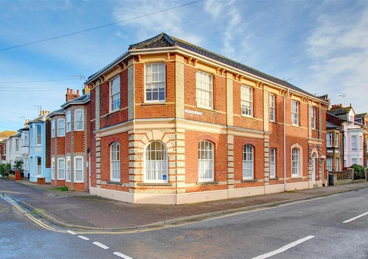 Stones Throw Villa Southwold Exterior photo